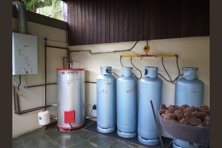 3_photo/94cf0074c5.4f48e483d4bcdc3b-ATLAS-ba2ea435-aeb8-43f6-86bc-30be614ef0f6.jpg de casa de condomínio à venda com 4 quartos, 800m² em Chácara dos Lagos, Carapicuíba