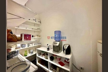 18_photo/94cf00751b.014dabbd1ea2480e-ATLAS-51908e31-c7fd-4041-a659-efdd75dafd5b.jpg de casa à venda com 3 quartos, 355m² em Parque Silvino Pereira, Carapicuíba