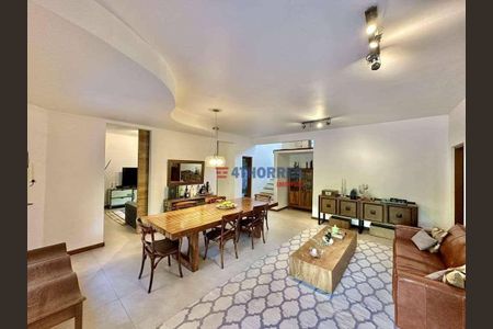 9_photo/94cf00751b.014dabbd1ea2480e-ATLAS-b8280372-a9ab-4162-ae0e-2c7767c4345b.jpg de casa à venda com 3 quartos, 355m² em Parque Silvino Pereira, Carapicuíba