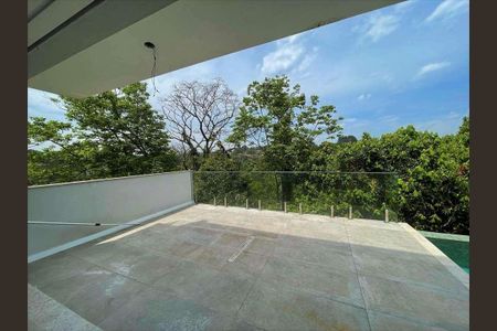 8_photo/94cf007535.5e2511c6536d59b0-ATLAS-ff2ac5a5-8e67-45d4-a8d7-3d0aadec7ba0.jpg de casa de condomínio à venda com 4 quartos, 435m² em Chácara dos Lagos, Carapicuíba