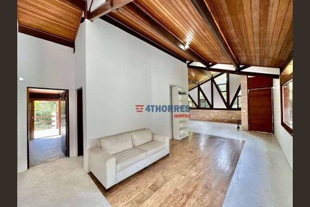 9_photo/94cf007535.63bc35cf4b199e92-ATLAS-38272a7c-2584-4271-87bf-b4dee4e038ec.jpg de casa à venda com 4 quartos, 345m² em Chácara dos Lagos, Carapicuíba