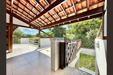 10_photo/94cf007535.63bc35cf4b199e92-ATLAS-3bf7ef8c-a9e8-4707-a079-bcf61d46d255.jpg de casa à venda com 4 quartos, 345m² em Chácara dos Lagos, Carapicuíba