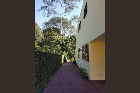 33_photo/94cf00758b.cda01c5f2bf1a0d1-ATLAS-383d7cdc-78df-4a26-8ece-97bf1f1dded4.jpg de casa à venda com 3 quartos, 256m² em Parque Silvino Pereira, Cotia