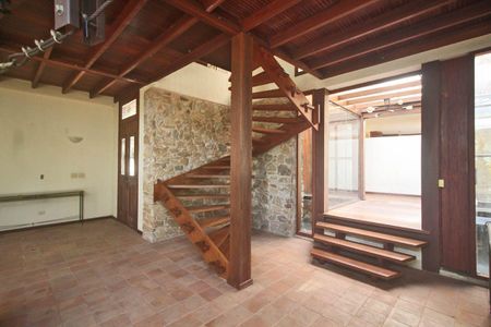 17_photo/94cf00758b.cda01c5f2bf1a0d1-ATLAS-66b8d9df-a132-414a-a5c1-1aeb176d99be.jpg de casa à venda com 3 quartos, 430m² em Parque Silvino Pereira, Cotia