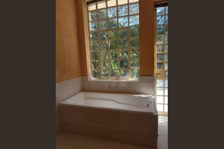 30_photo/94cf00758b.cda01c5f2bf1a0d1-ATLAS-7525eb57-48bf-4e6a-84de-a86fc81010d8.jpg de casa à venda com 3 quartos, 256m² em Parque Silvino Pereira, Cotia