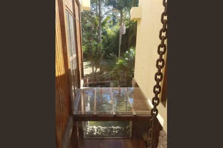 39_photo/94cf00758b.cda01c5f2bf1a0d1-ATLAS-7f897e88-5e88-483e-9b1b-dc34bd6a7111.jpg de casa à venda com 3 quartos, 256m² em Parque Silvino Pereira, Cotia