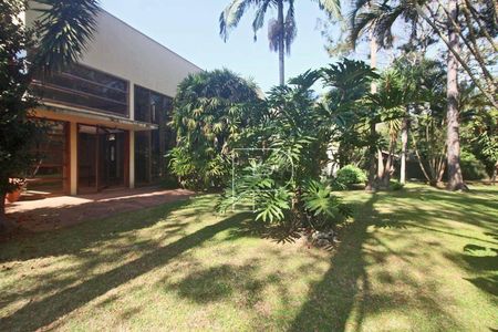 27_photo/94cf00758b.cda01c5f2bf1a0d1-ATLAS-a0f5987b-afd5-473f-967a-3ae2dfebd252.jpg de casa à venda com 3 quartos, 430m² em Parque Silvino Pereira, Cotia