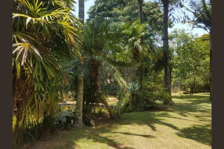 5_photo/94cf00758b.cda01c5f2bf1a0d1-ATLAS-ad44569b-e6e0-41c4-ad46-16fbf2fe1931.jpg de casa à venda com 3 quartos, 256m² em Parque Silvino Pereira, Cotia