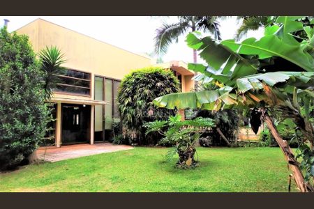 28_photo/94cf00758b.cda01c5f2bf1a0d1-ATLAS-b5fe0ab3-8a85-4709-a56c-29d2e1f6d45e.jpg de casa à venda com 3 quartos, 430m² em Parque Silvino Pereira, Cotia