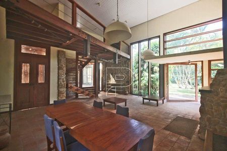 2_photo/94cf00758b.cda01c5f2bf1a0d1-ATLAS-ea55a4cd-8892-4d37-b16f-0d63df23c6eb.jpg de casa à venda com 3 quartos, 430m² em Parque Silvino Pereira, Cotia