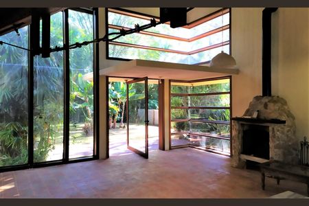 3_photo/94cf00758b.cda01c5f2bf1a0d1-ATLAS-fe6b9e09-ee0f-478a-b250-66dfda97e7c5.jpg de casa à venda com 3 quartos, 430m² em Parque Silvino Pereira, Cotia