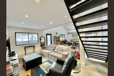 7_photo/94cf00758f.7e2ea02b9085bf9d-ATLAS-3c3d9fd9-4c6a-4d47-9760-b6d8365576dd.jpg de casa à venda com 3 quartos, 277m² em Vila Santo Antonio de Carapicuiba, Cotia