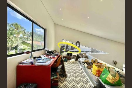 18_photo/94cf00758f.7e2ea02b9085bf9d-ATLAS-47b405fa-52c0-4555-a4e5-3561b13ee3f0.jpg de casa à venda com 3 quartos, 277m² em Vila Santo Antonio de Carapicuiba, Cotia