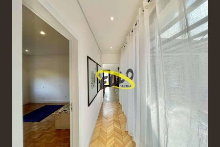 5_photo/94cf00758f.7e2ea02b9085bf9d-ATLAS-8664317d-8a93-47b4-8c75-cd1c4292dd26.jpg de casa à venda com 3 quartos, 277m² em Vila Santo Antonio de Carapicuiba, Cotia