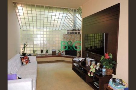 2_photo/94cf007609.ae6c0d4ae2e822c2-ATLAS-04cfa7bd-cfdb-4a85-97bf-4dff28d89a9b.jpg de casa à venda com 4 quartos, 1150m² em Vila Santo Antonio de Carapicuiba, Cotia