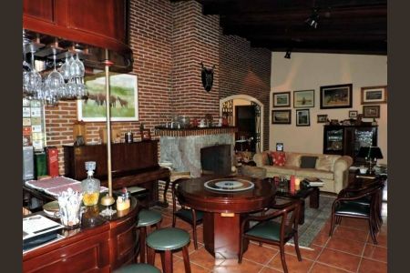 13_photo/94cf007609.ae6c0d4ae2e822c2-ATLAS-2887b05c-e30b-400e-9c7d-a5d58f03adee.jpg de casa à venda com 4 quartos, 1150m² em Vila Santo Antonio de Carapicuiba, Cotia