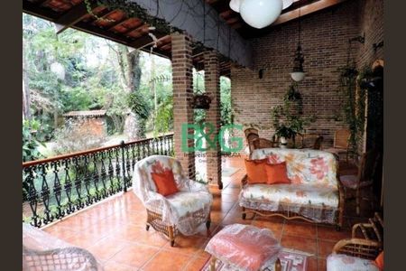 12_photo/94cf007609.ae6c0d4ae2e822c2-ATLAS-a4eee1d4-16d2-4982-a80f-8471035bd9d9.jpg de casa à venda com 4 quartos, 1150m² em Vila Santo Antonio de Carapicuiba, Cotia