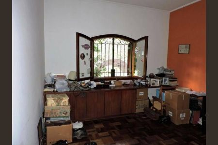 32_photo/94cf007609.ae6c0d4ae2e822c2-ATLAS-ae4e8cd4-2788-4355-b523-3061664853c6.jpg de casa à venda com 4 quartos, 1150m² em Vila Santo Antonio de Carapicuiba, Cotia