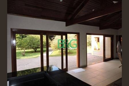 23_photo/94cf007609.ae6c0d4ae2e822c2-ATLAS-b0e8d9e3-1249-4326-bc4a-8f2eeaef6d28.jpg de casa à venda com 4 quartos, 1150m² em Vila Santo Antonio de Carapicuiba, Cotia