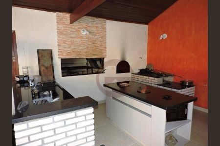 21_photo/94cf007609.ae6c0d4ae2e822c2-ATLAS-d305164a-d357-48cf-a760-bdc496b46db2.jpg de casa à venda com 4 quartos, 1150m² em Vila Santo Antonio de Carapicuiba, Cotia