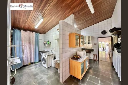 9_photo/94cf007611.786ced69833e2489-ATLAS-e6092ac3-832a-4d69-baa6-bf5f9fa3a93b.jpg de casa à venda com 4 quartos, 218m² em Vila Santo Antonio de Carapicuiba, Cotia