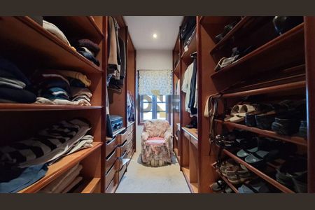 81_photo/94cf007611.9f73e101bd22bb98-ATLAS-53d9a7cc-d895-4774-8fd6-ffee8f035cf2.jpg de casa para alugar com 4 quartos, 960m² em Vila Santo Antonio de Carapicuiba, Cotia