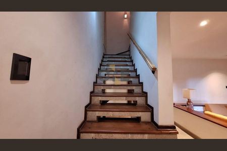 51_photo/94cf007611.9f73e101bd22bb98-ATLAS-7dd9668d-07d0-426c-b7ee-27424533eaa8.jpg de casa para alugar com 4 quartos, 960m² em Vila Santo Antonio de Carapicuiba, Cotia