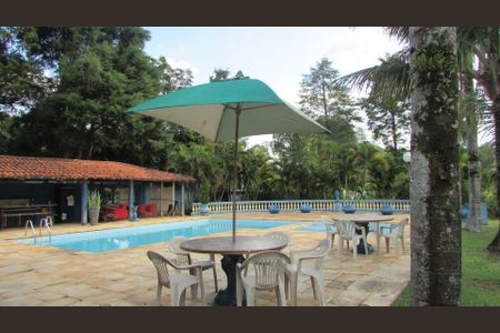 5_photo/94cf00765d.5d0fc8648d64f8b7-ATLAS-3e53670f-abba-4ca3-9e5a-fbd9c7175b0d.jpg de casa à venda com 4 quartos, 1000m² em Parque Silvino Pereira, Cotia