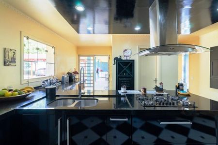 11_photo/94cf00765d.5d0fc8648d64f8b7-ATLAS-770bf7bc-34f9-4c66-90c3-94fbadc02c4e.jpg de casa à venda com 4 quartos, 1000m² em Parque Silvino Pereira, Cotia