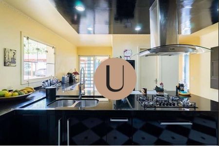 25_photo/94cf00765d.5d0fc8648d64f8b7-ATLAS-b88a8418-b4d3-404a-9983-2403cb20f08e.jpg de casa à venda com 4 quartos, 1055m² em Parque Silvino Pereira, Cotia