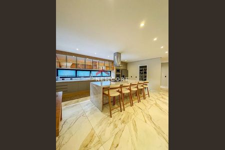 14_photo/94cf0076b5.93b8fa184532727f-ATLAS-35f0325e-54bf-4939-8e4e-0d02dfd8d090.jpg de casa de condomínio à venda com 4 quartos, 549m² em Chácara dos Lagos, Carapicuíba