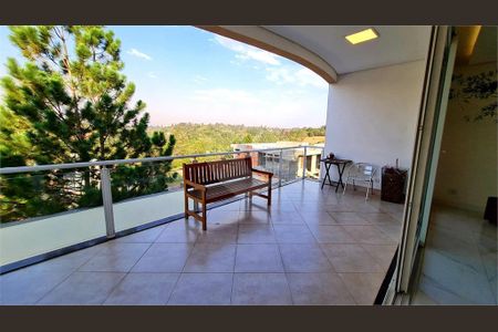 7_photo/94cf007735.80a7f3f1b00bd23a-ATLAS-05134d53-0200-47e6-8d6e-3db1aece4bbe.jpg de casa de condomínio à venda com 4 quartos, 413m² em Chácara dos Lagos, Carapicuíba