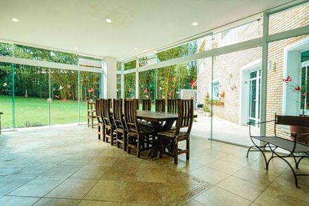 3_photo/94cf00780f.935c805baf9a7d1f-ATLAS-33b1d9cd-9a30-4cdc-aac2-aeaba6e72b52.jpg de casa de condomínio à venda com 5 quartos, 865m² em Parque Silvino Pereira, Carapicuíba