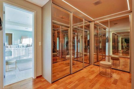 10_photo/94cf007a0f.01df1c19777e84fc-ATLAS-4348dd34-3a83-40cc-837a-94eec7a6cc3b.jpg de casa de condomínio à venda com 3 quartos, 600m² em Vila Dirce, Carapicuíba