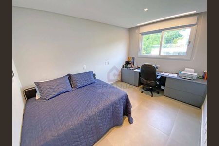 5_photo/94cf007a0f.01df1c19777e84fc-ATLAS-e2cebb93-536f-4d85-8918-a192f3e7c6e5.jpg de casa de condomínio à venda com 3 quartos, 600m² em Vila Dirce, Carapicuíba