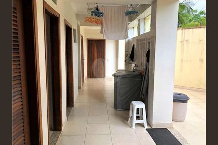 37_photo/94cf007ac3.4f0f11c8b1d619b9-ATLAS-663a1507-56c3-426e-b7c3-0bb65ffd1cec.jpg de casa de condomínio à venda com 4 quartos, 1000m² em Recanto Impla, Carapicuíba