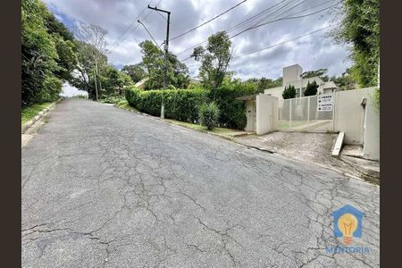 3_photo/94cf007b53.2008f600ea595daf-ATLAS-5da13f5b-b209-4229-9f85-60809f201b96.jpg de casa de condomínio à venda com 4 quartos, 297m² em Recanto Impla, Carapicuíba