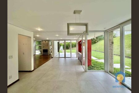 15_photo/94cf007b53.2008f600ea595daf-ATLAS-7db6c0e6-e505-46bb-bae8-6c58549fa6b6.jpg de casa de condomínio à venda com 4 quartos, 297m² em Recanto Impla, Carapicuíba