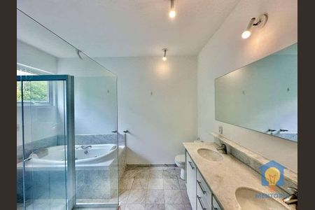 36_photo/94cf007b53.2008f600ea595daf-ATLAS-b05e93e9-4e3f-4567-8834-19dc01409694.jpg de casa de condomínio à venda com 4 quartos, 297m² em Recanto Impla, Carapicuíba