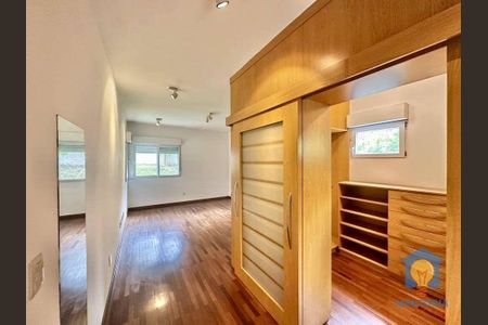 30_photo/94cf007b53.2008f600ea595daf-ATLAS-ed566438-2f9d-4e61-8f7c-40bfbc9a4e05.jpg de casa de condomínio à venda com 4 quartos, 297m² em Recanto Impla, Carapicuíba