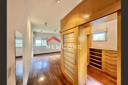 31_photo/94cf007ca9.93b8fa184532727f-ATLAS-5929d5e4-41a3-4ecf-9a74-c007b4e8a824.jpg de casa de condomínio à venda com 5 quartos, 297m² em Recanto Impla, Carapicuíba