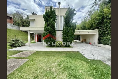 9_photo/94cf007ca9.93b8fa184532727f-ATLAS-a34c2cad-ecc1-476d-9dcc-7dc9a09edc71.jpg de casa de condomínio à venda com 5 quartos, 297m² em Recanto Impla, Carapicuíba