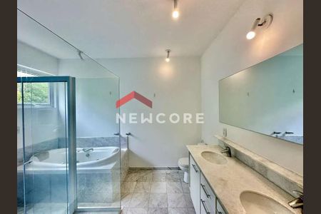 37_photo/94cf007ca9.93b8fa184532727f-ATLAS-df92f189-4b47-4cbf-b3cb-251fe91a5ff8.jpg de casa de condomínio à venda com 5 quartos, 297m² em Recanto Impla, Carapicuíba