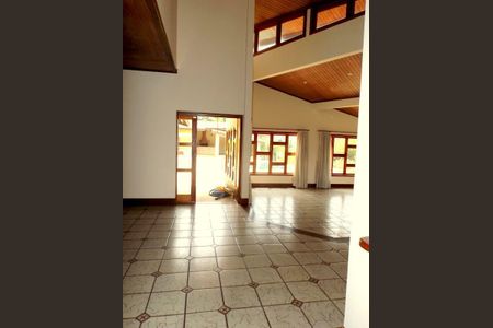 20_photo/94cf007ce5.cb6db85c7f4bbc3f-ATLAS-6734e9ac-65ad-4a49-a578-aaa19ab45baa.jpg de casa à venda com 5 quartos, 500m² em Granja Viana II, Cotia