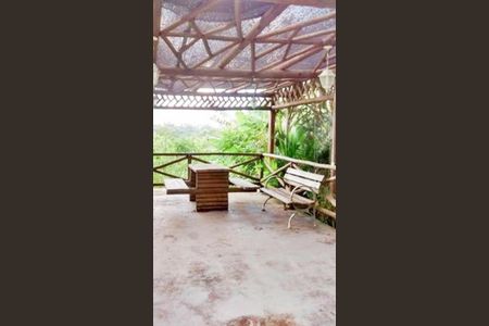 45_photo/94cf007cfd.4afb21619323f0d8-ATLAS-59d1b7c3-1d67-48a2-99a7-93ae87aa6a4d.jpg de casa de condomínio à venda com 3 quartos, 220m² em Granja Viana II, Cotia