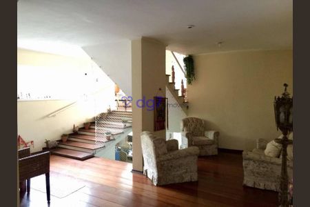 6_photo/94cf007d13.9c5a8d74db8d7fa8-ATLAS-cc7395be-0000-4a05-85cb-06de9ff25f9e.jpg de casa à venda com 4 quartos, 700m² em Granja Viana II, Cotia