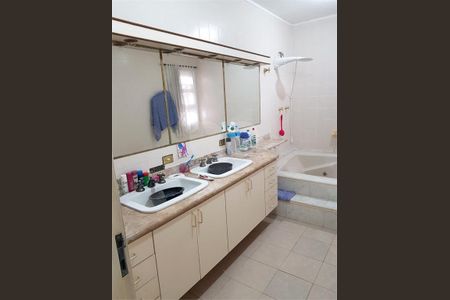 53_photo/94cf007d17.be4db64ed3ab3ee6-ATLAS-a288b8d8-5779-4bca-9083-e0696f5e373f.jpg de casa de condomínio à venda com 4 quartos, 700m² em Granja Viana II, Cotia