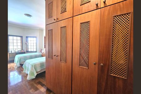 22_photo/94cf007d6d.6599aa42b71a6f37-ATLAS-7e5f4800-bd3d-4656-9140-6eb4a70157ed.jpg de casa à venda com 3 quartos, 550m² em Granja Viana II, Cotia