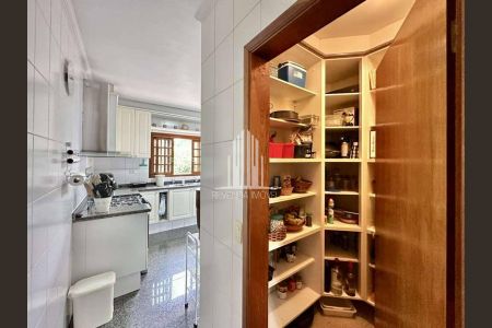 7_photo/94cf007d87.274e439e6c51ed3b-ATLAS-e4fefc6f-0c39-4cd6-bca3-63bd2d25d1e1.jpg de casa à venda com 4 quartos, 423m² em São Paulo II, Cotia