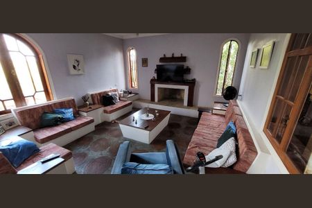 7_photo/94cf007fc5.7074836f32d875df-ATLAS-c8fb4f3d-341f-4099-ac18-5e56bdc28c32.jpg de casa à venda com 7 quartos, 857m² em Granja Viana II, Cotia